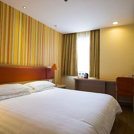 Home Inn Kunming Qingnian Road Екстер'єр фото